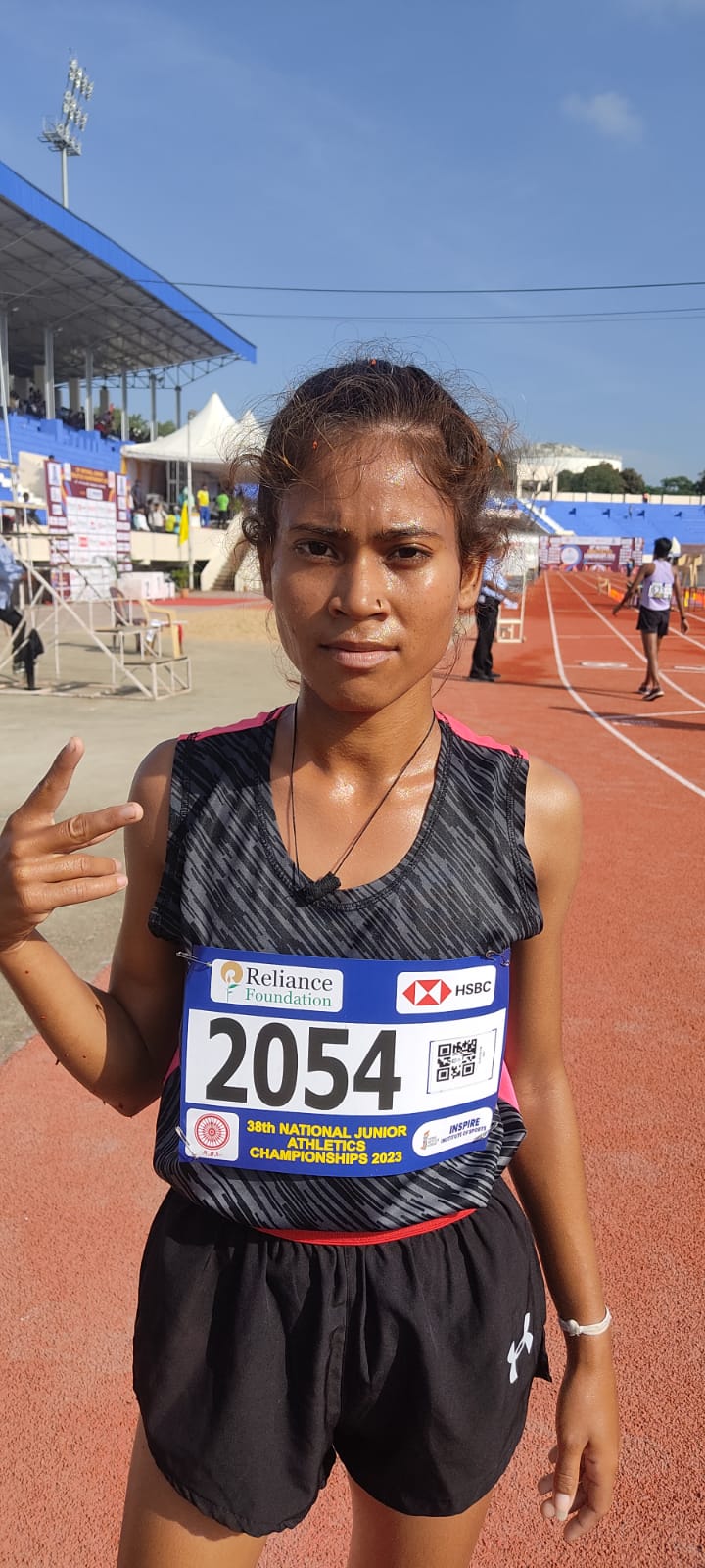 38th Nat Jr Athletics Meet: Sarojani of Uttar Pradesh clocked 14:34.77 to win gold in girls U16 3000m (Courtesy: AFI/Twitter)