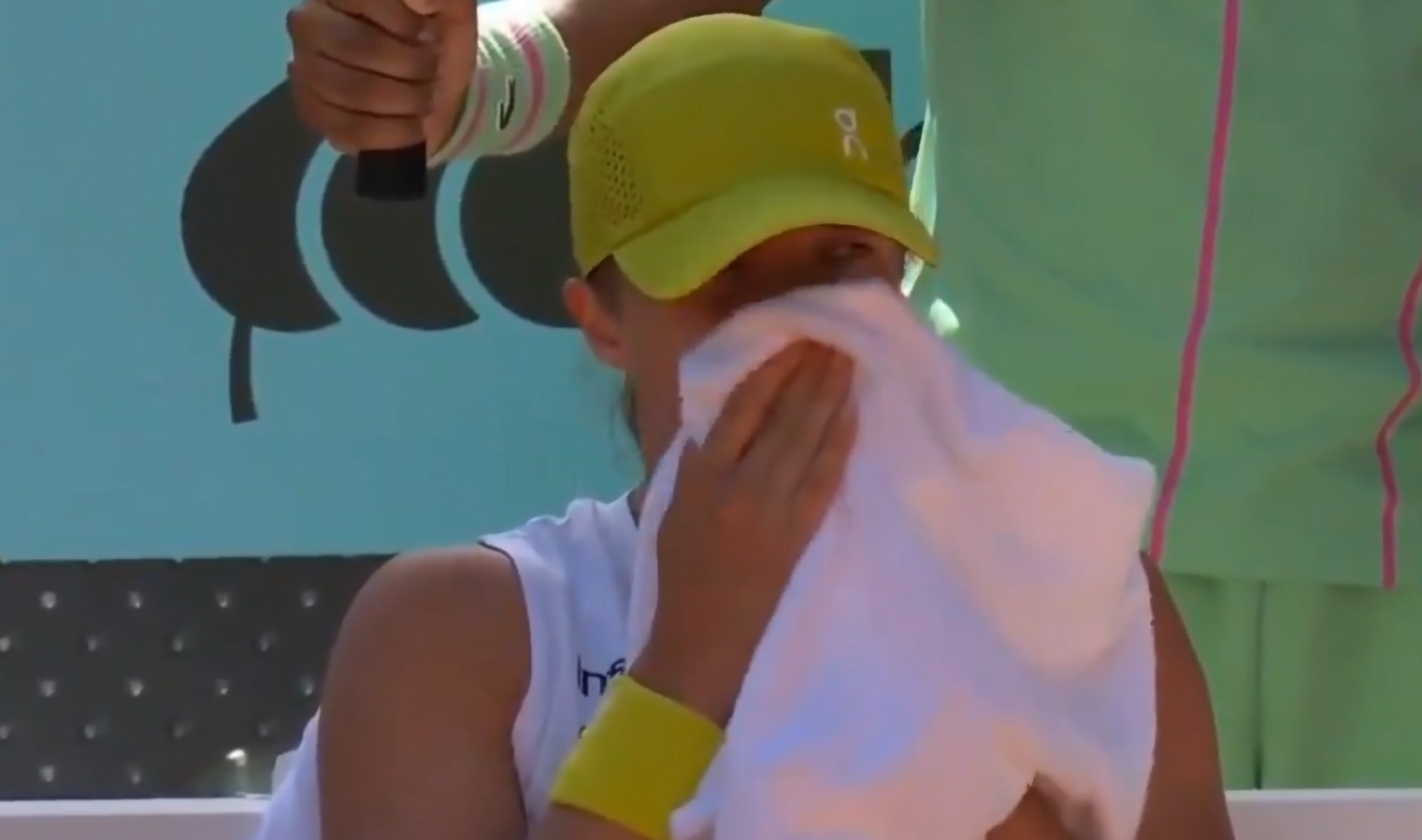 ‘Head Up’: Casper Ruud Consoles Iga Swiatek After Madrid Open Heart-Break